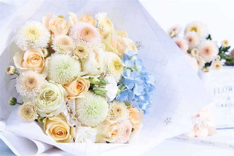 南寧花藝學(xué)校：初學(xué)花藝的你應(yīng)該知道的插花技巧