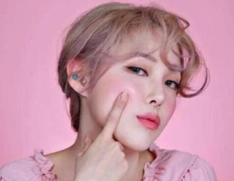 5分鐘化妝教程，讓你上班上學不遲到