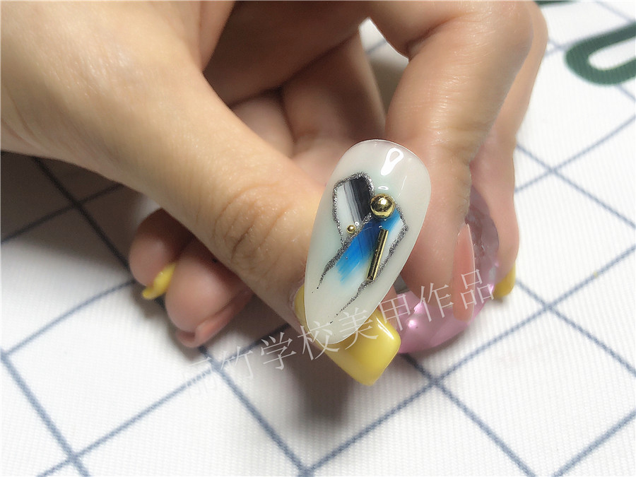 1592291642553429.jpg 20200423雙色漸變款美甲款式.jpg