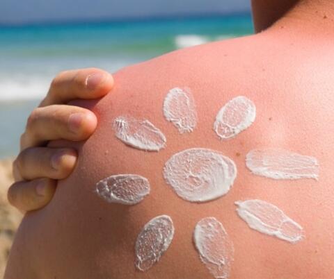 夏季該如何護膚?麗竹美容學(xué)校為你來支招