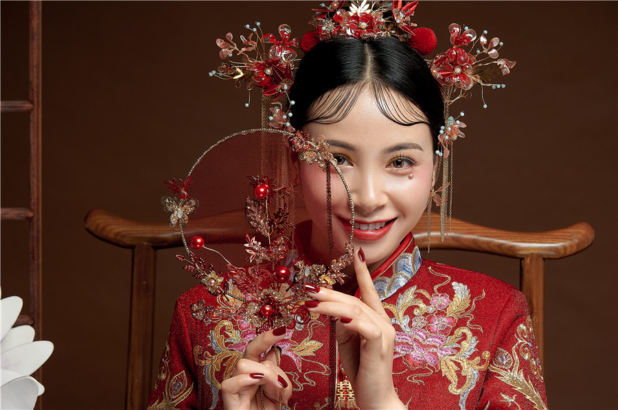 中式紅妝新娘造型?