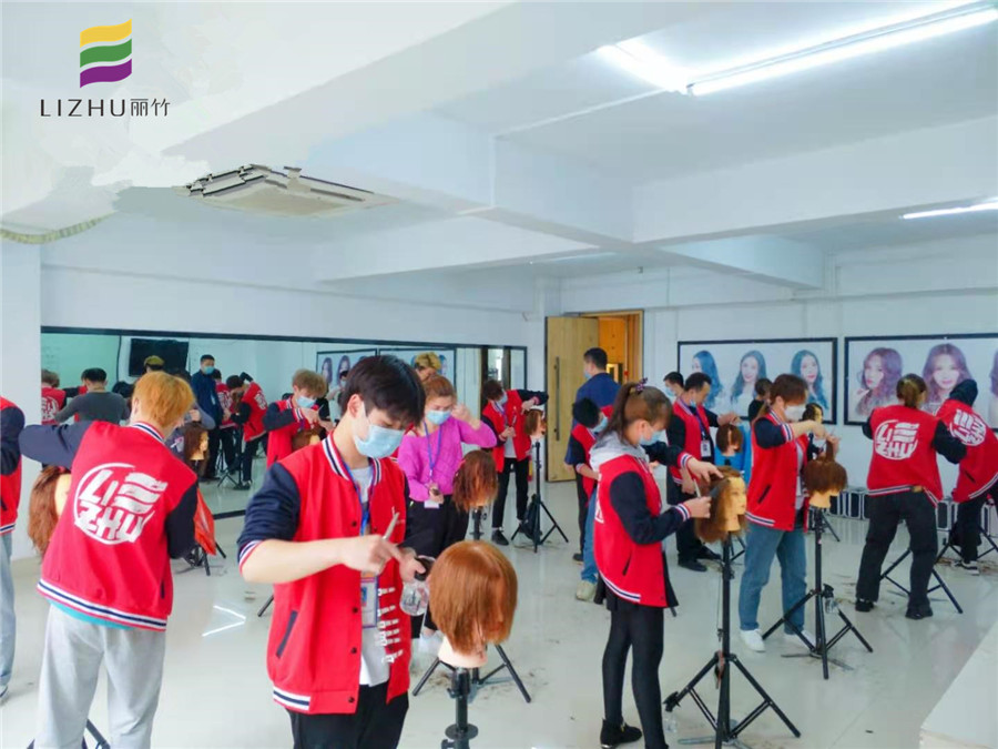 剪發(fā)的手法有哪些？廣西美發(fā)學(xué)校告訓(xùn)告訴你