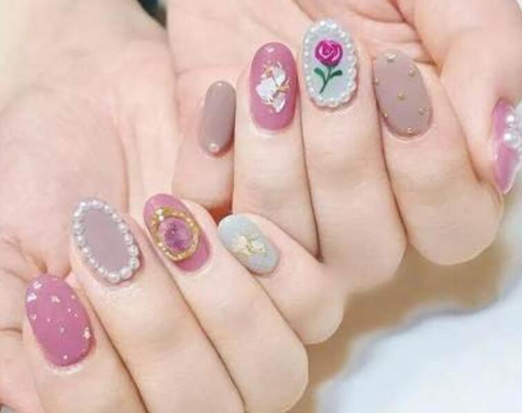 美甲怎么保養(yǎng)更持久？南寧專業(yè)美甲培訓(xùn)告訴你