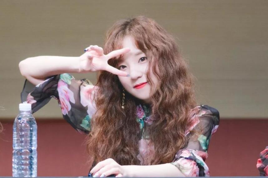 一次性羊毛卷怎么弄？南寧人氣高的美發(fā)學(xué)校來教你