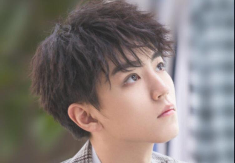 分享錫紙燙和煙花燙的區(qū)別，告訴你廣西美發(fā)學(xué)校哪家專業(yè)