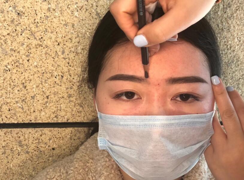 教你設(shè)計(jì)眉型的方法，幫你找南寧學(xué)紋繡的學(xué)校