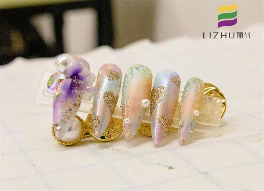 甲片可以重復(fù)使用嗎？廣西美甲排行榜專業(yè)教學(xué)