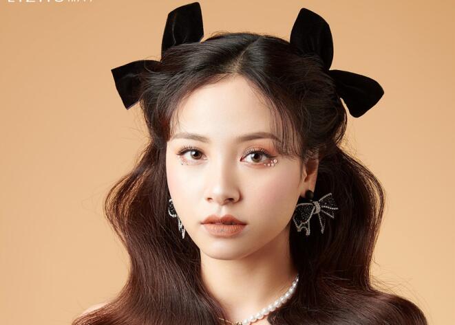 廣西專業(yè)學校彩妝作品：甜美公主造型