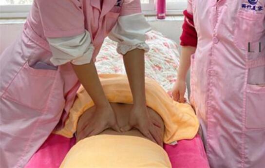如何給腰部和腎部按摩？南寧美容師培訓正規(guī)學校教你