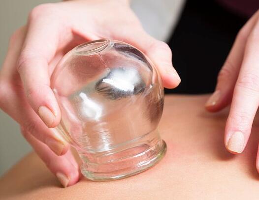 4種不同的拔罐方法，廣西美容學(xué)校整理好了