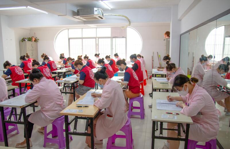 麗竹學?！吨屑壝廊輲煛房己?月2日開考