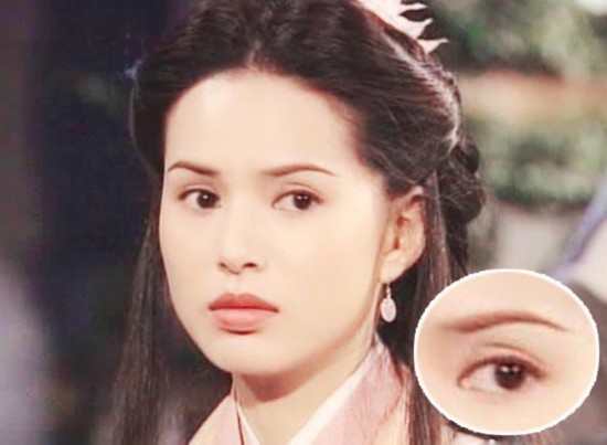 南寧彩妝學校預測：咬唇妝和柳葉眉大火歸來