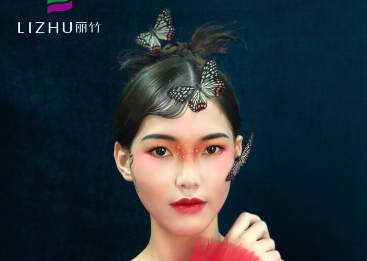 南寧化妝培訓(xùn)?？茖W(xué)校：清純杏色妝教程