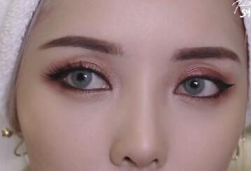 小眼睛適合哪些妝容？廣西化妝培訓學校幫你答疑