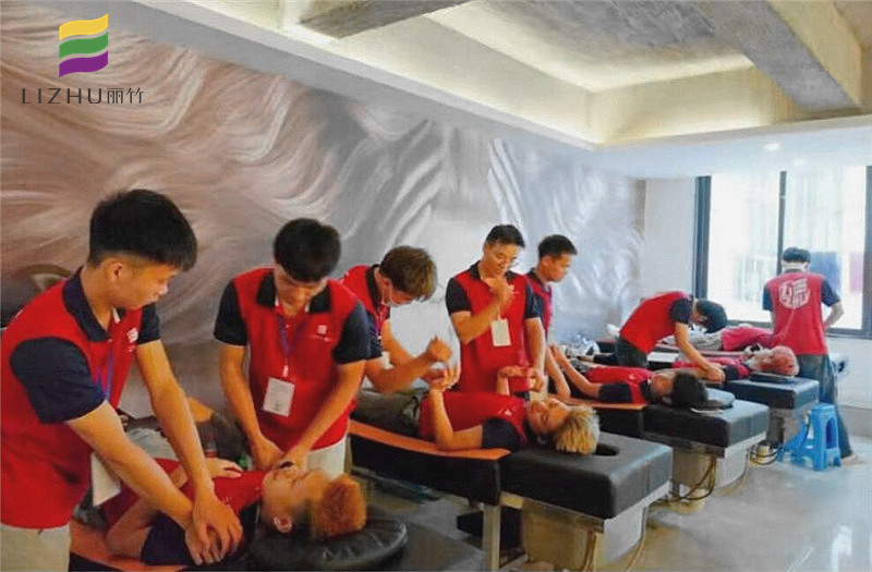 想知道南寧學(xué)美發(fā)哪家口碑好？來(lái)看看課堂花絮吧！