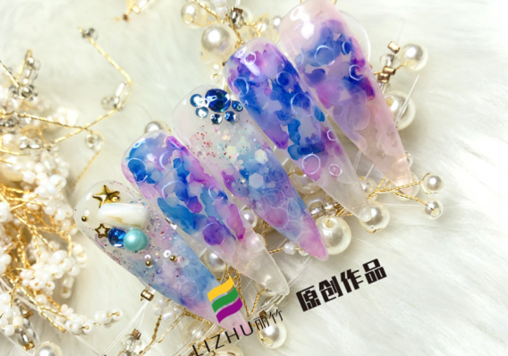 不同甲形如何涂色？南寧教得好的美甲培訓(xùn)教你