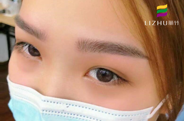 在南寧紋繡學習時如何把握畫眉的長度