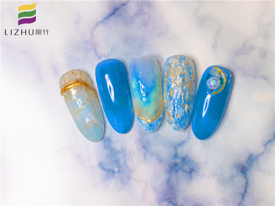 南寧美甲培訓(xùn)班作品：水彩暈染美甲