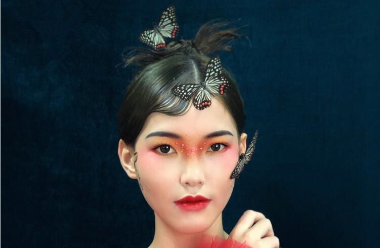 元?dú)夂麏y容，彰顯南寧學(xué)彩妝的學(xué)校哪家?guī)熧Y強(qiáng)