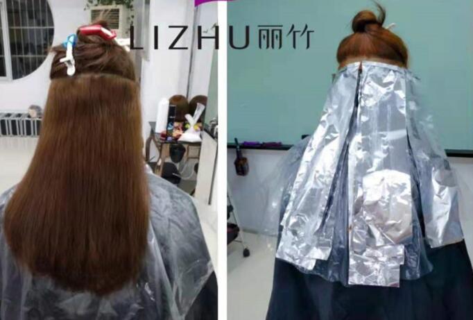 正確褪淺的技巧，南寧美發(fā)課堂正在講解