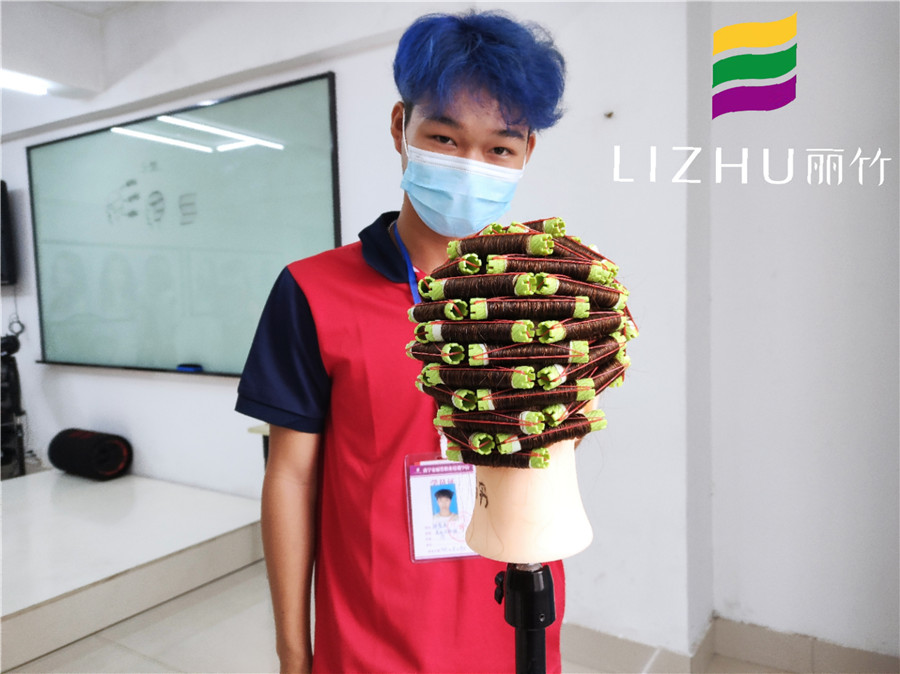 南寧美發(fā)學(xué)校學(xué)員作品：國際標(biāo)準(zhǔn)杠頭模