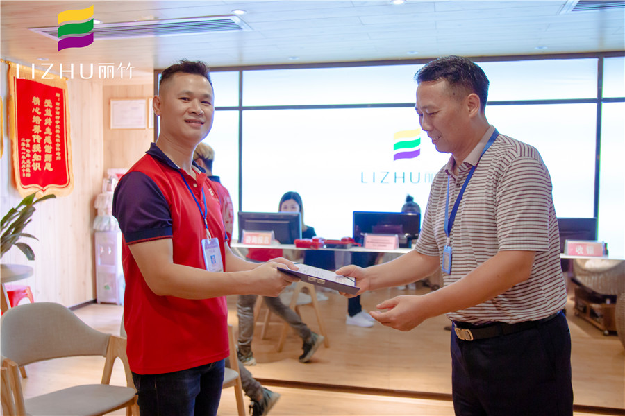 南寧美發(fā)學(xué)校畢業(yè)學(xué)員感言：感謝感謝！