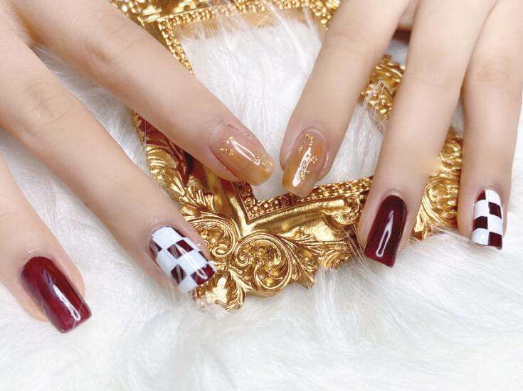 棋盤(pán)格美甲，廣西美甲培訓(xùn)作品