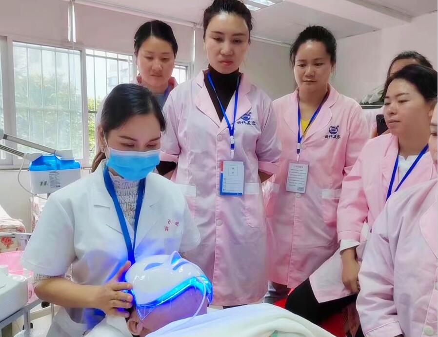 如何使用美容儀器小氣泡？南寧美容培訓(xùn)班教你方法