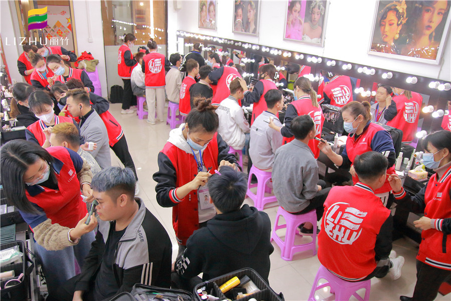 男士妝容的化妝技巧，南寧彩妝培訓(xùn)分享