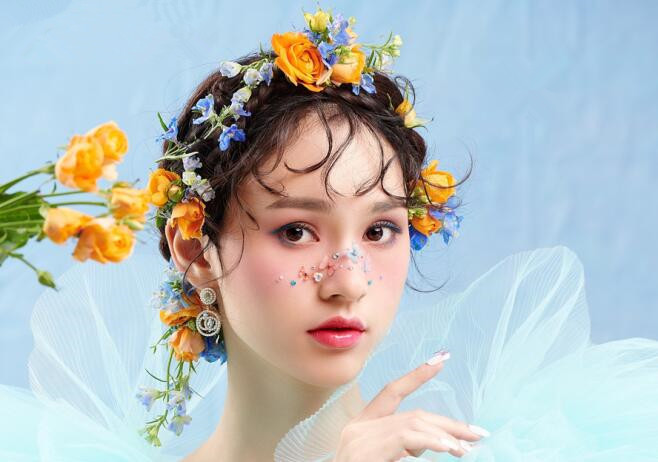 田園風(fēng)新娘有哪些特點(diǎn)？廣西教新娘妝的學(xué)校分享給你