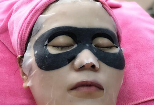 如何保養(yǎng)眼部？南寧美容養(yǎng)生技巧