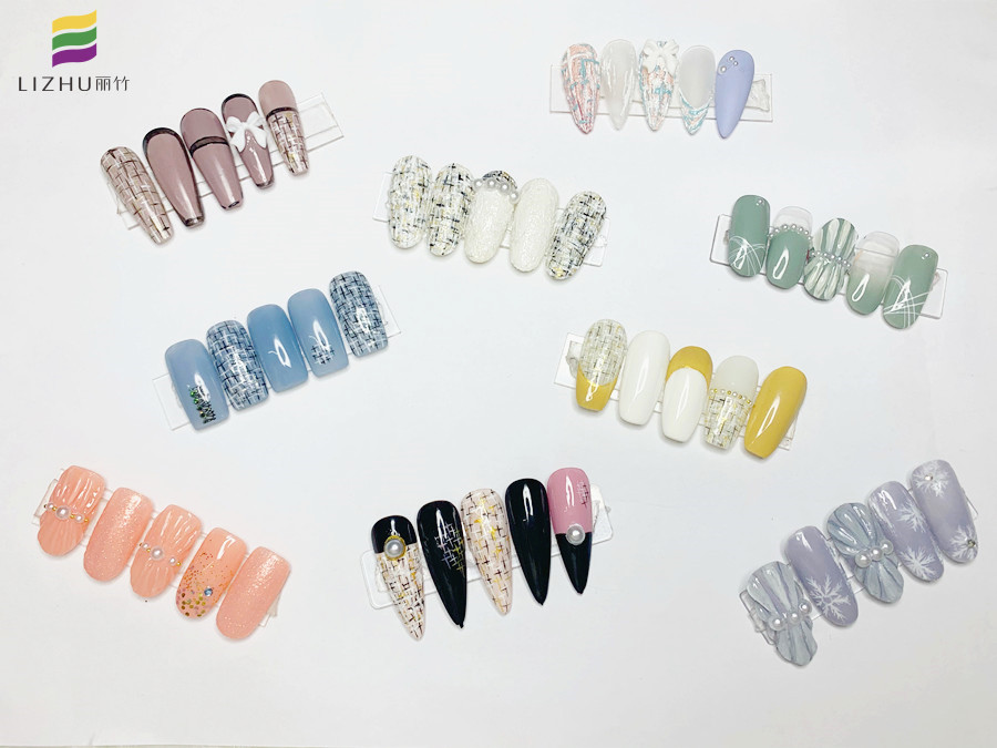 小香風格子美甲，滿滿春日氛圍感