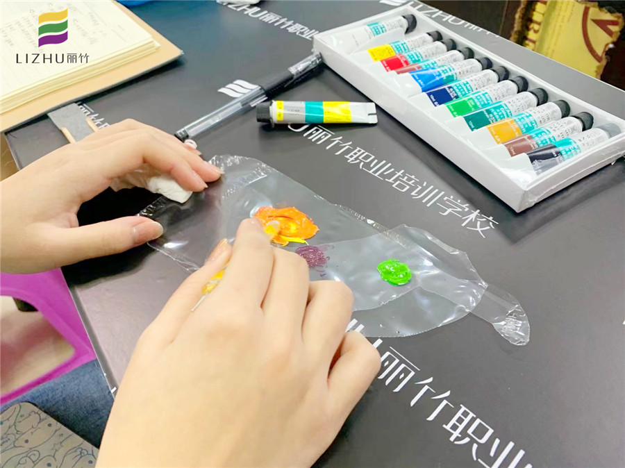 學(xué)好色彩對(duì)美甲的重要性 | 南寧美甲培訓(xùn)班課程