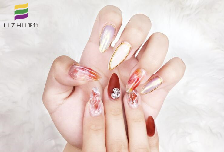 日式風格暈染美甲，南寧美甲短期培訓班作品