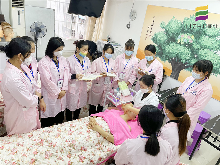 面部九大重要穴位，南寧基礎(chǔ)美容培訓(xùn)教你找