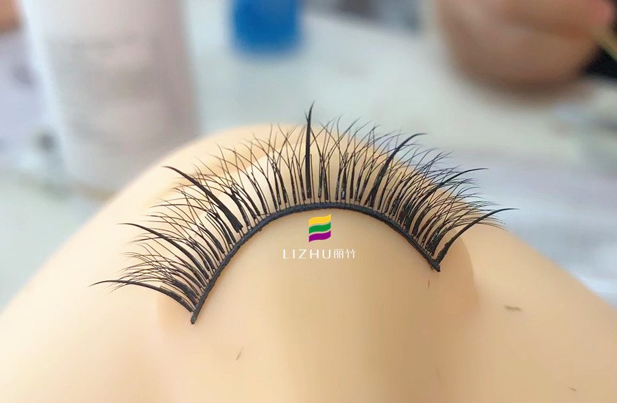 假人頭練習(xí)美睫技巧，廣西專業(yè)美睫課程