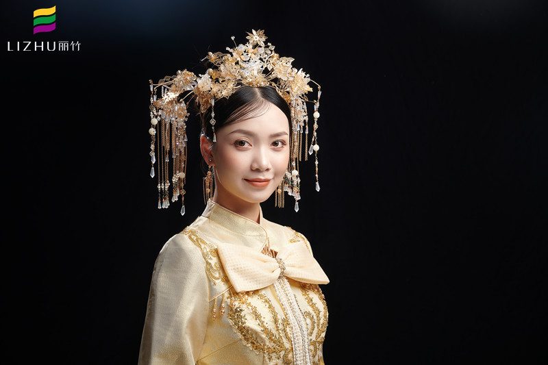 新中式新娘造型，演繹別樣中國美