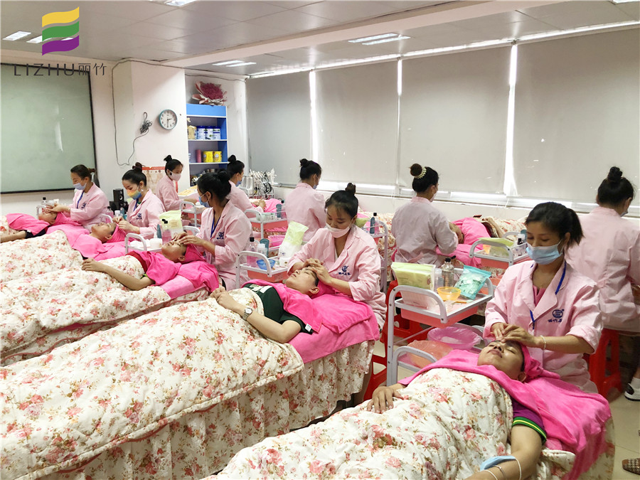 面部常用按摩穴位，南寧有資質(zhì)的美容學(xué)校告訴你