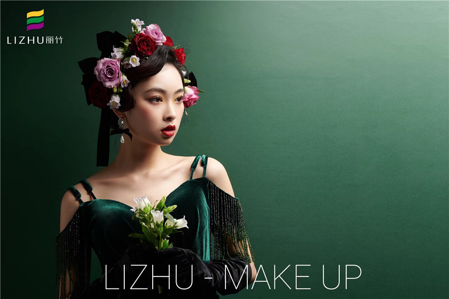 復(fù)古鮮花新娘造型，廣西彩妝學(xué)校十大品牌作品