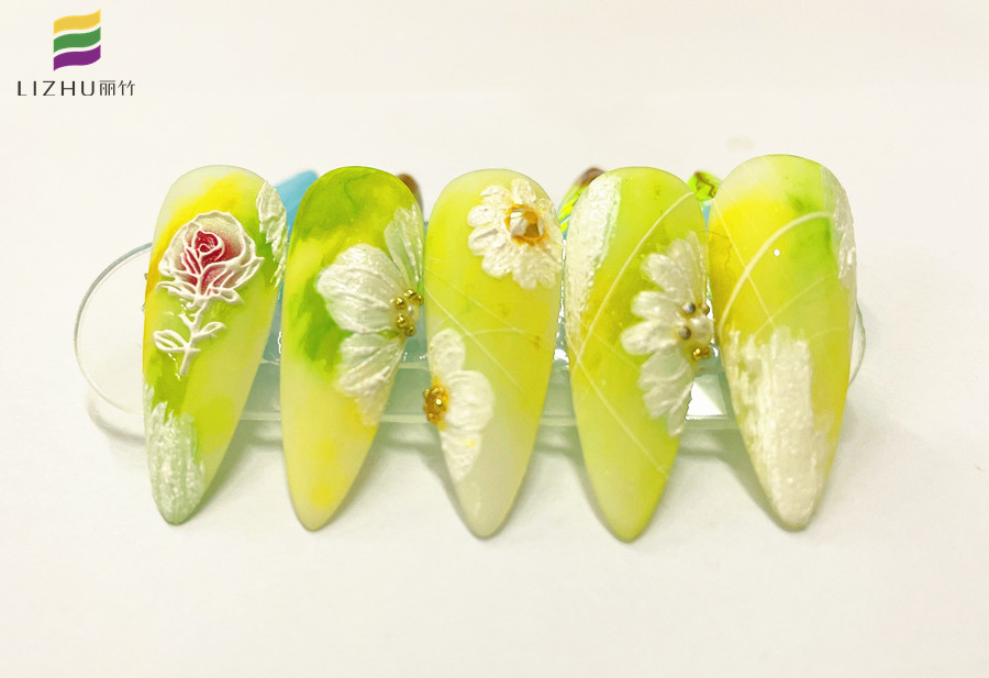 春日美甲圖片-廣西時尚美甲培訓作品