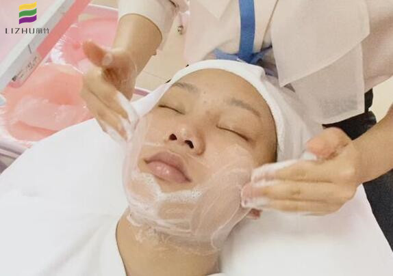 如何用洗面奶洗臉？廣西美容面部護理教學(xué)