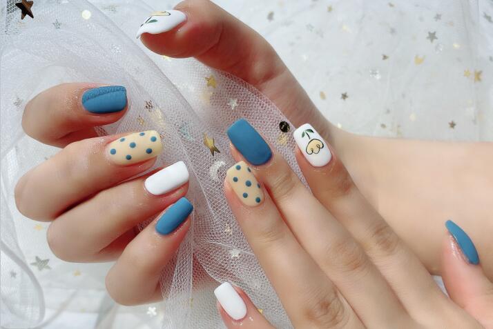 藍(lán)色系美甲，廣西美甲培訓(xùn)浪漫分享