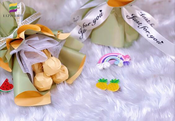 零食花束圖片，南寧花藝師培訓(xùn)學(xué)校作品