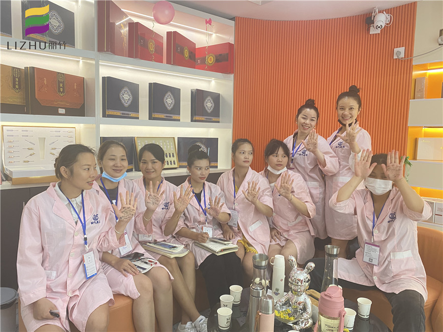 南寧美容師培訓學校就業(yè)實習總結