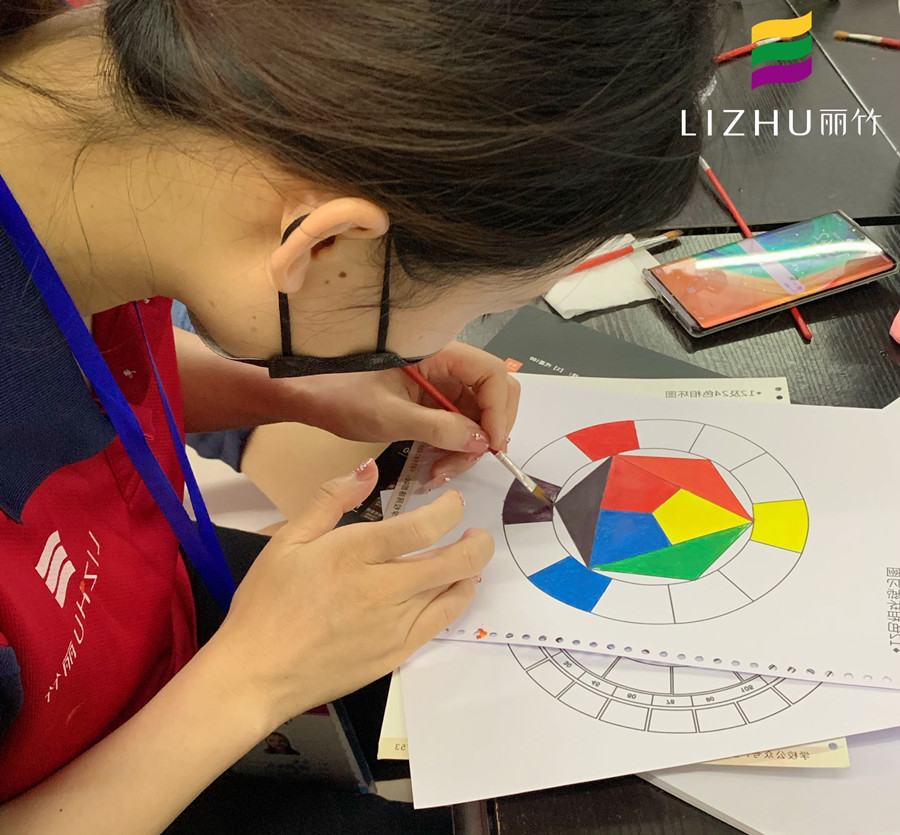 十二色環(huán)的組成結(jié)構(gòu)，南寧專業(yè)培養(yǎng)化妝師課程