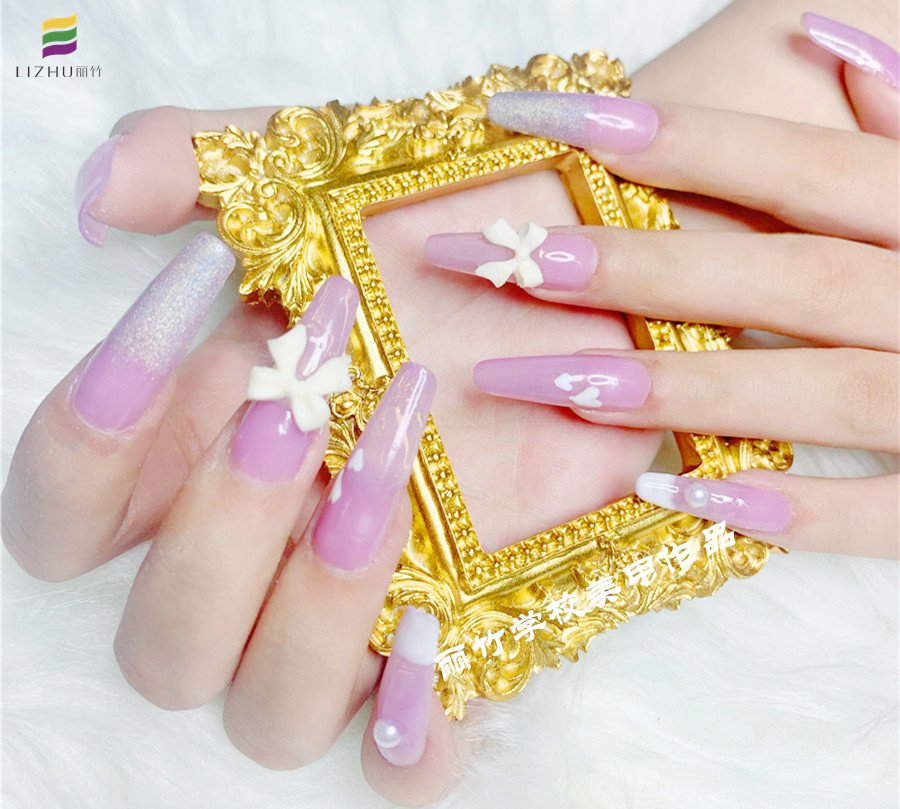 光療美甲怎么保養(yǎng)？南寧美甲基礎(chǔ)班課程學(xué)習(xí)