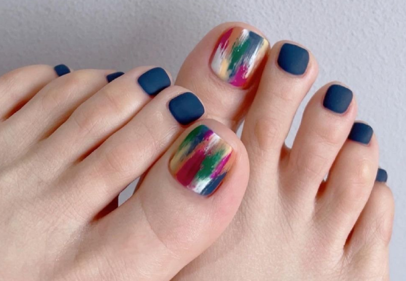 夏季腳部美甲，廣西美甲網(wǎng)紅圖片分享