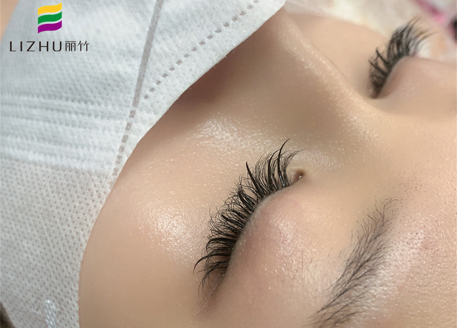 美睫初學者操作技巧，南寧美睫專業(yè)培訓班課程