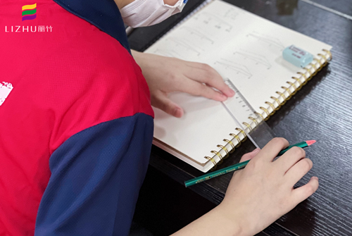 南寧化妝課堂：標準眉怎么畫？