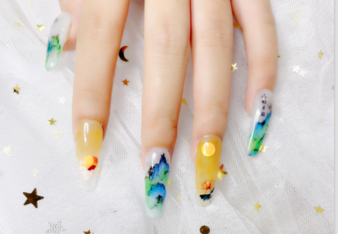 水墨山水美甲 ，廣西美甲學(xué)校彩繪美甲作品